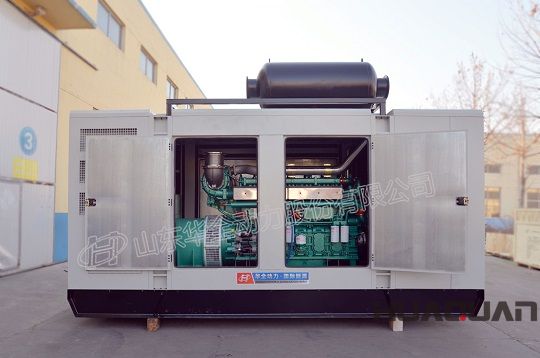 華全養(yǎng)殖場用800kw玉柴靜音型發(fā)電機(jī)組